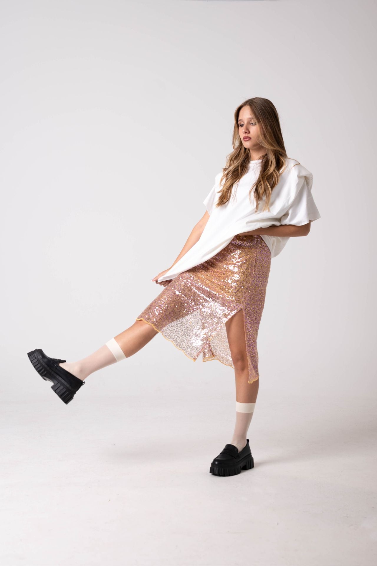 Imagem 0 de Saia Pencil Lantejoulas com Transparência