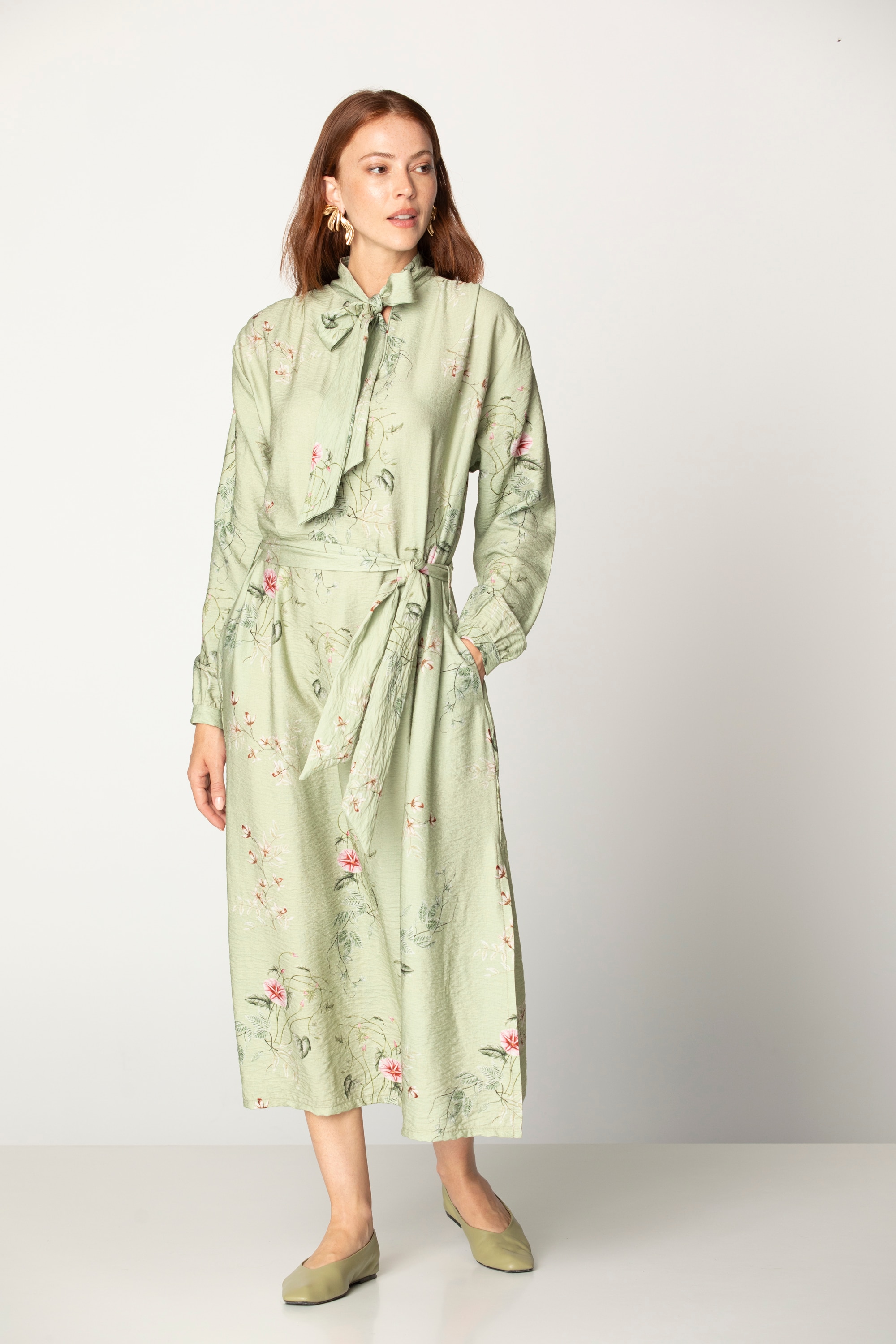 Imagem 0 de Vestido de Viscose Estampado com Cinto