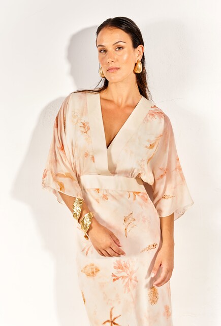 Imagem 0 de Vestido Decote em V Estampado