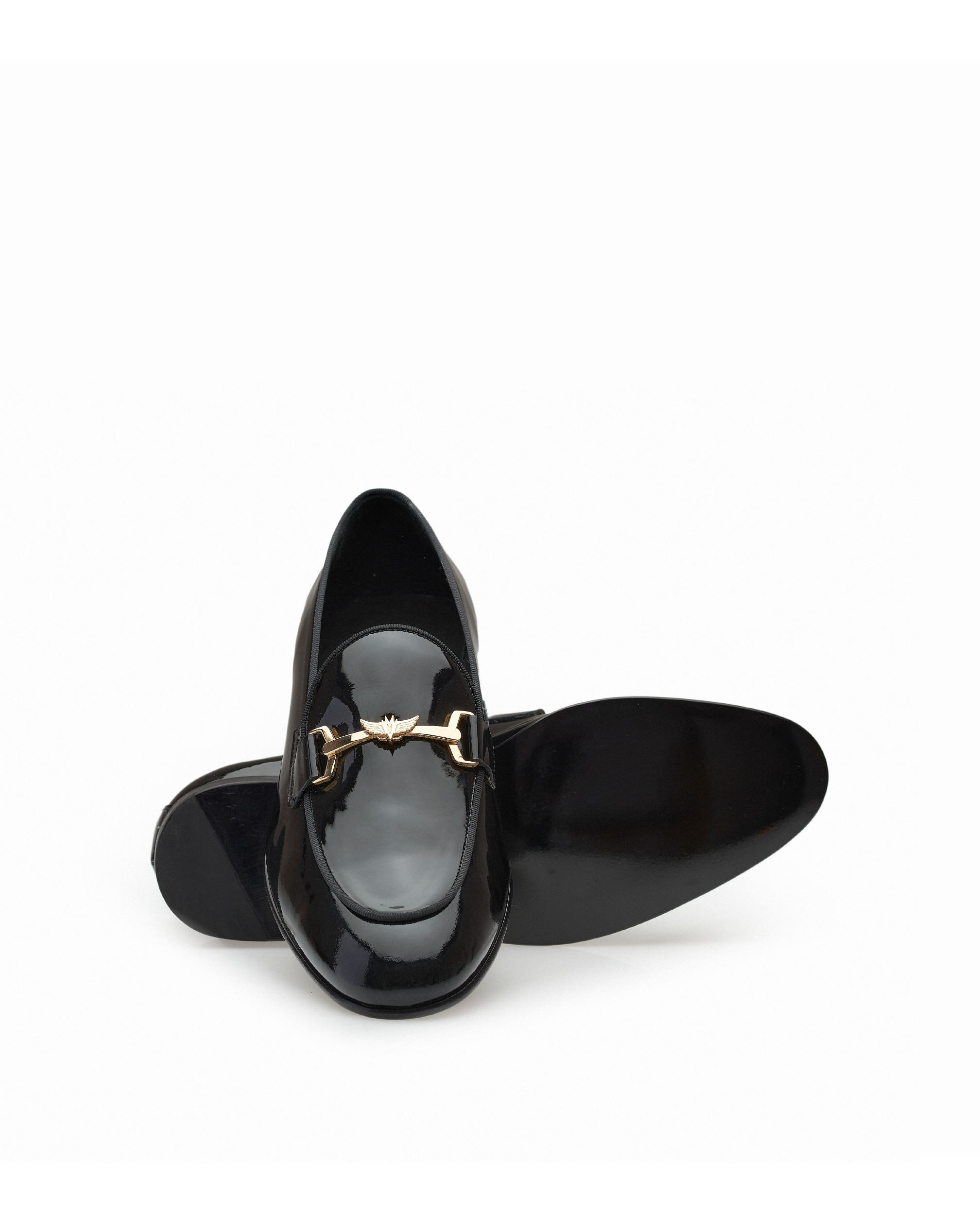 Mocassin em verniz com aplicação metálica e sola em couro Preto-3