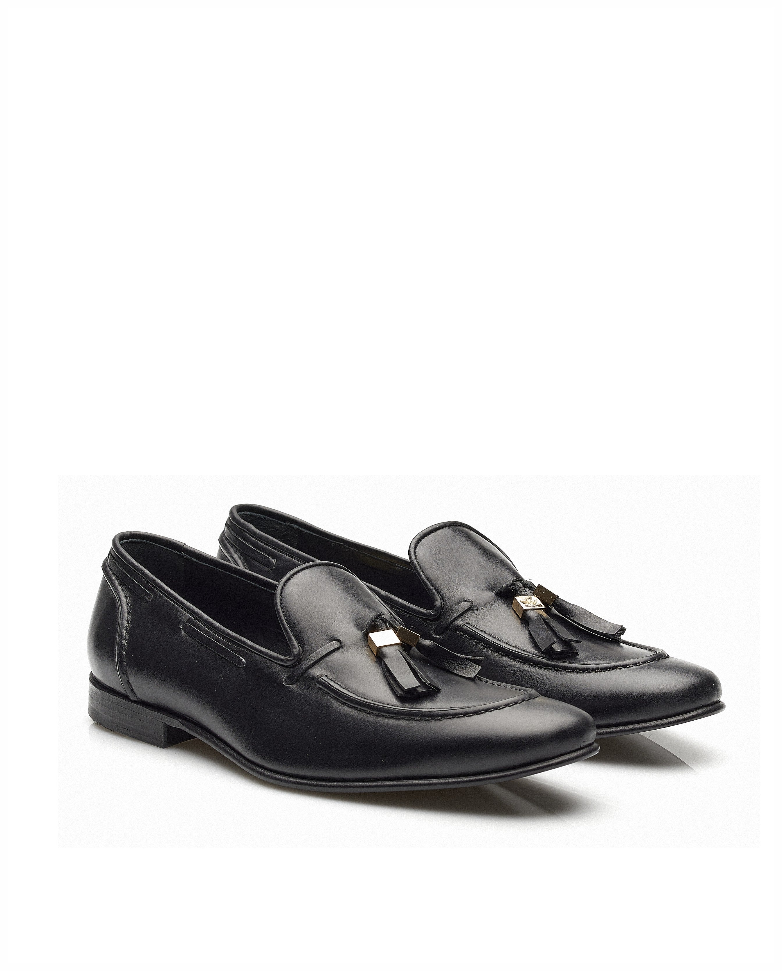 Mocassin em pele, forro em pele, com berloques e detalhes dourados Miguel Vieira Preto-3