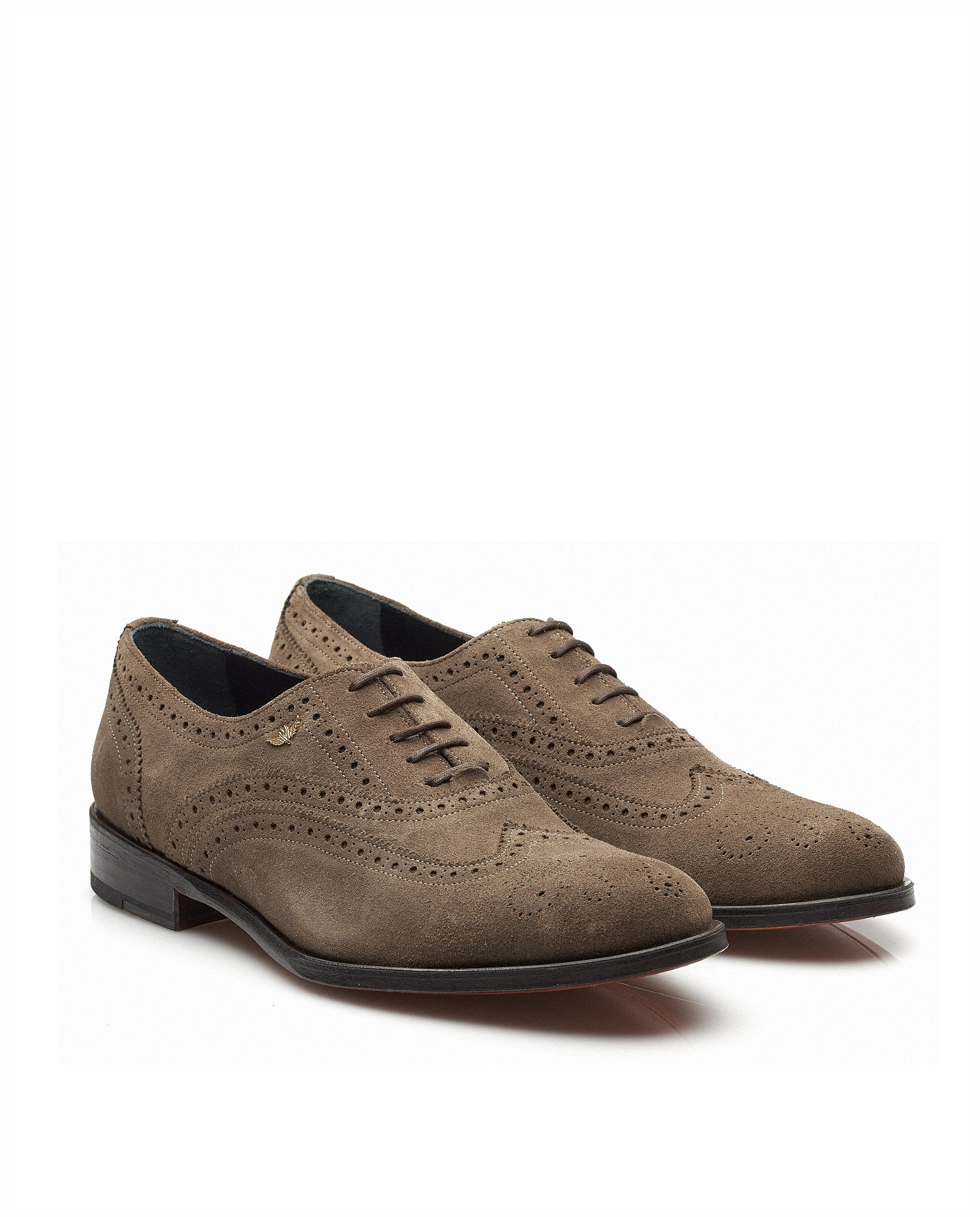 Oxford em suede, com cordões em algodão, forro em pele e detalhes brogue Miguel Vieira Castanho-3