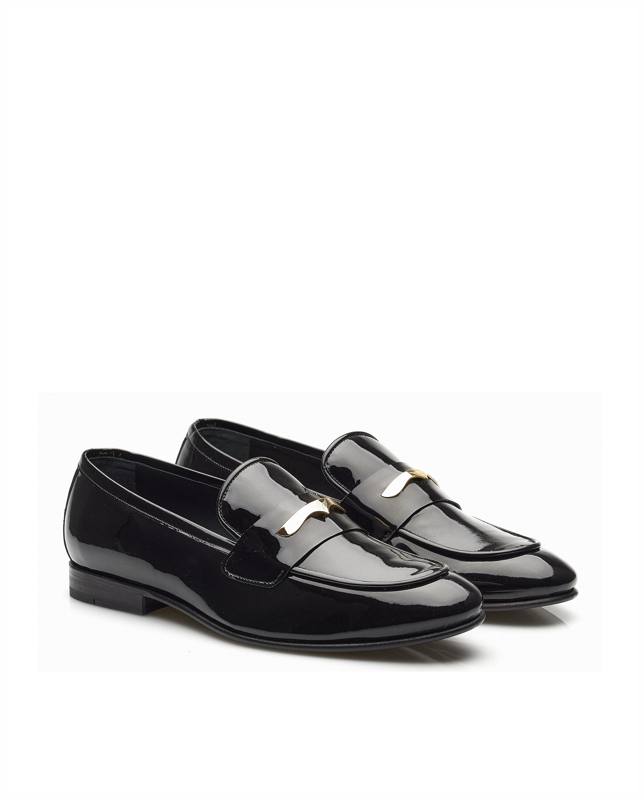 Mocassin em Verniz, forro em pele e exclusivo travesão dourado Miguel Vieira Preto-3