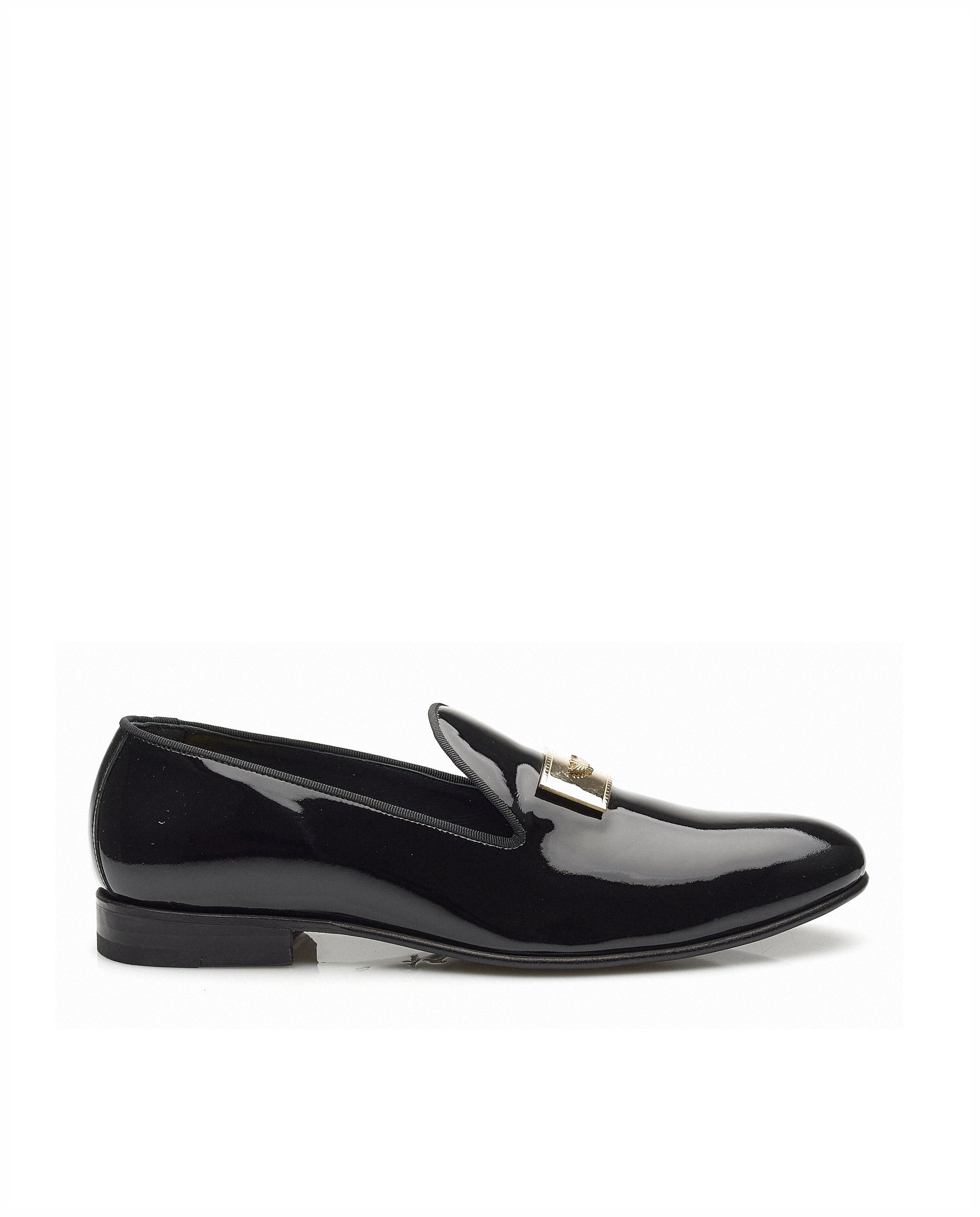 Mocassin em Verniz, forro em pele e exclusivo travesão dourado Miguel Vieira Preto-1