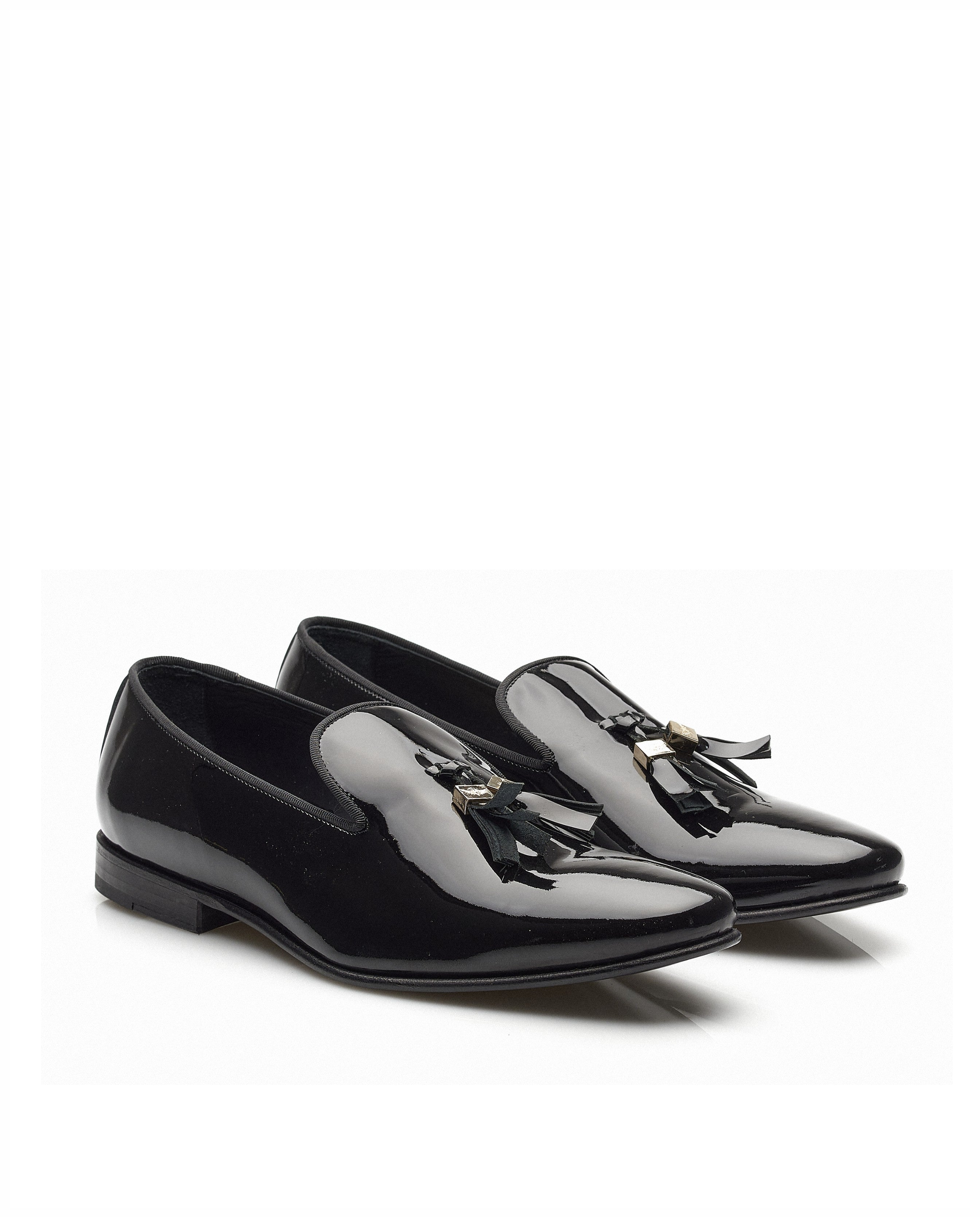 Mocassin em Verniz, forro em pele, com berloques e detalhes dourados Miguel Vieira Preto-3