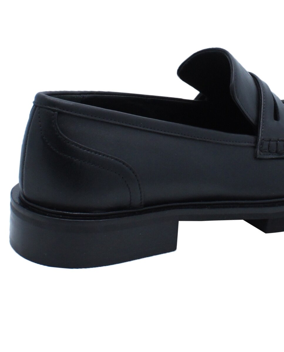 Loafers New York Black em Pele Preto-6