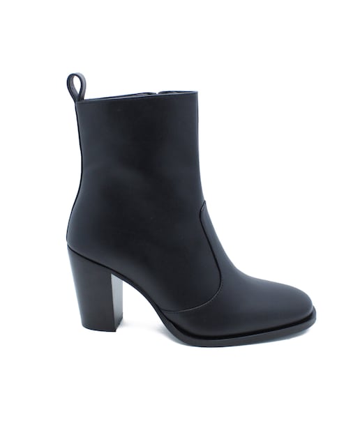 Imagem 0 de Botas Clássicas Siena de Salto Pretas em Pele