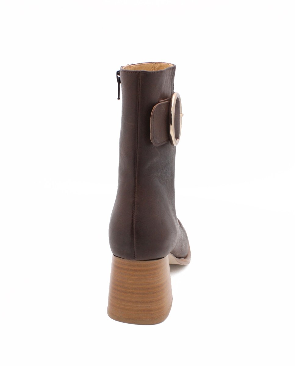 Botas Clássicas Florence Castanhas em Pele Castanho-5