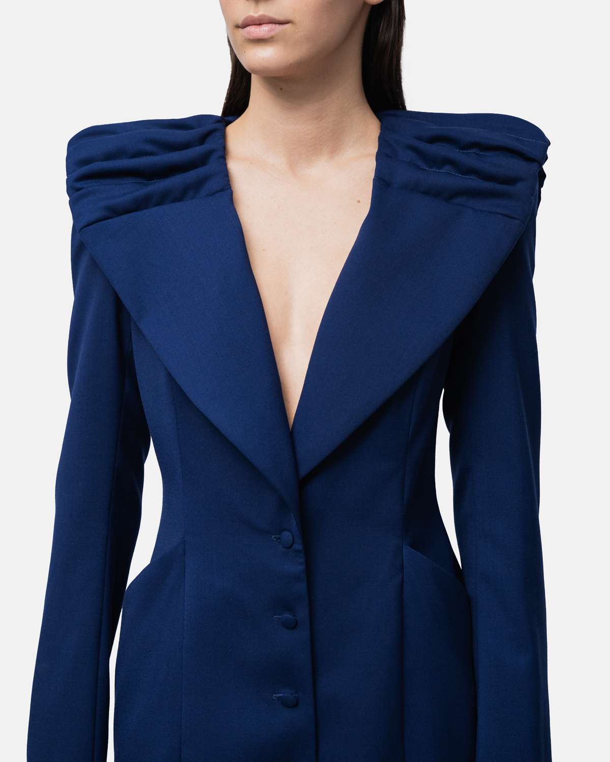 Vestido tipo Robemanteau em lã gola drapeada formato capa nas costas Azul-4