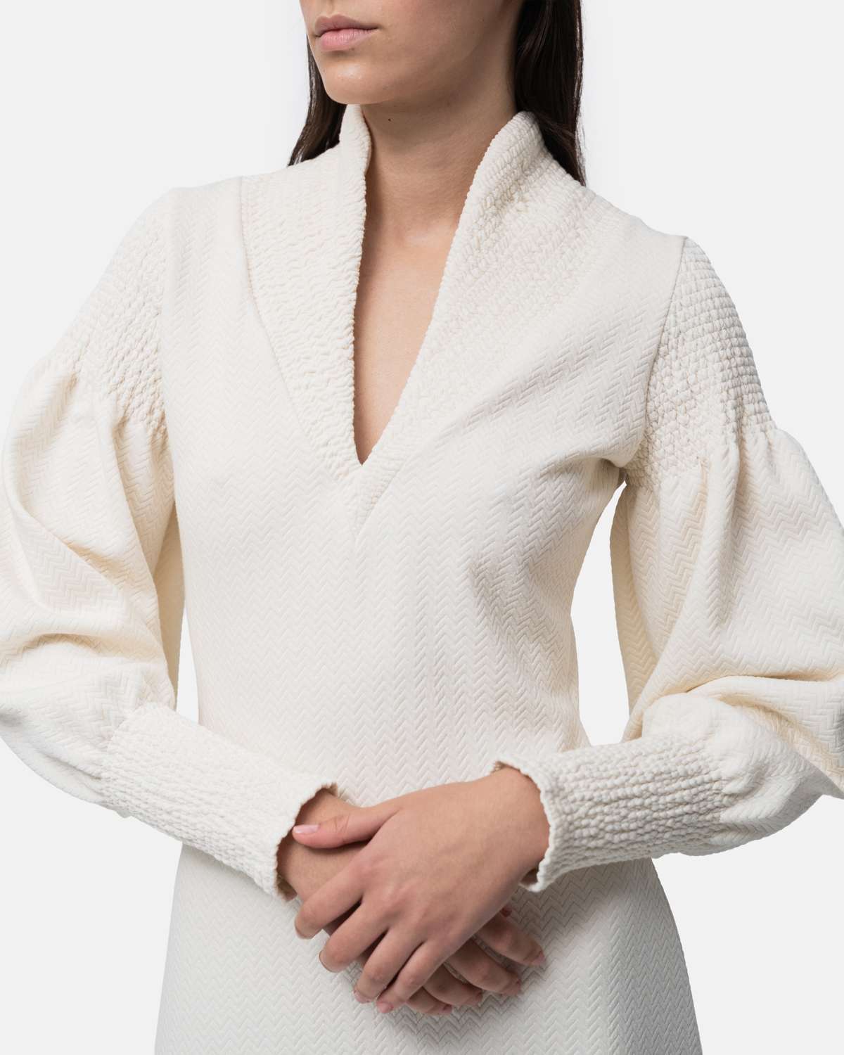 Vestido malha midi evasé com gola e mangas com pontos de elástico Bege-4