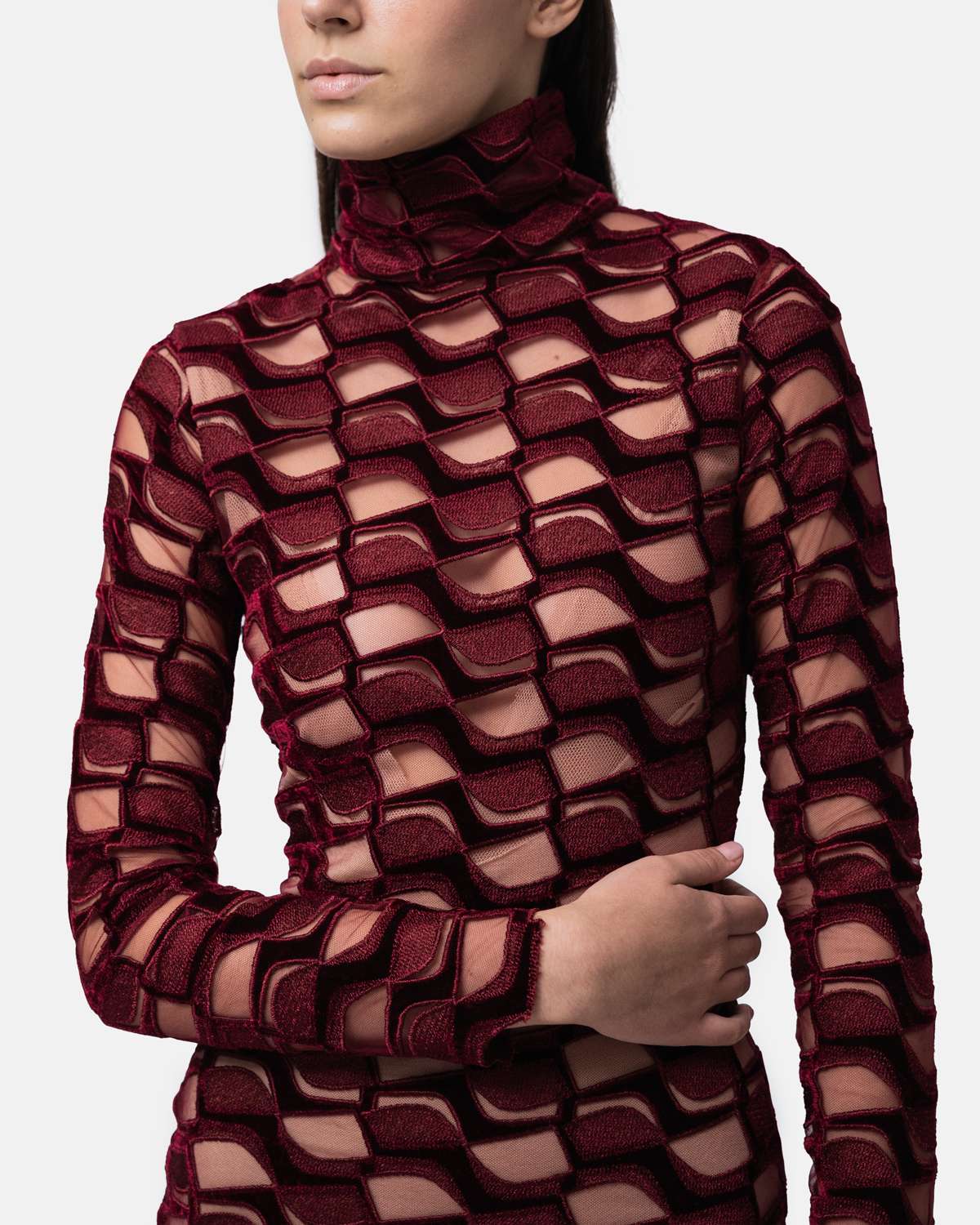 Vestido justo curto gola alta manga comprida em malha texturizada em veludo Bordeaux-4