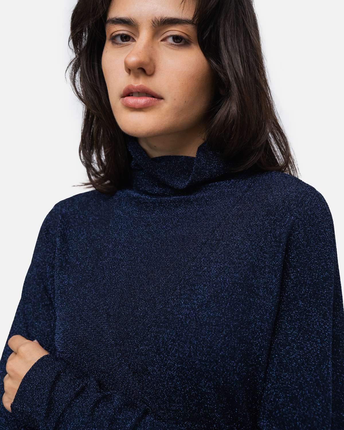 Vestido malha lurex curto gola alta e drapeado na cintura em assimetria Azul-4
