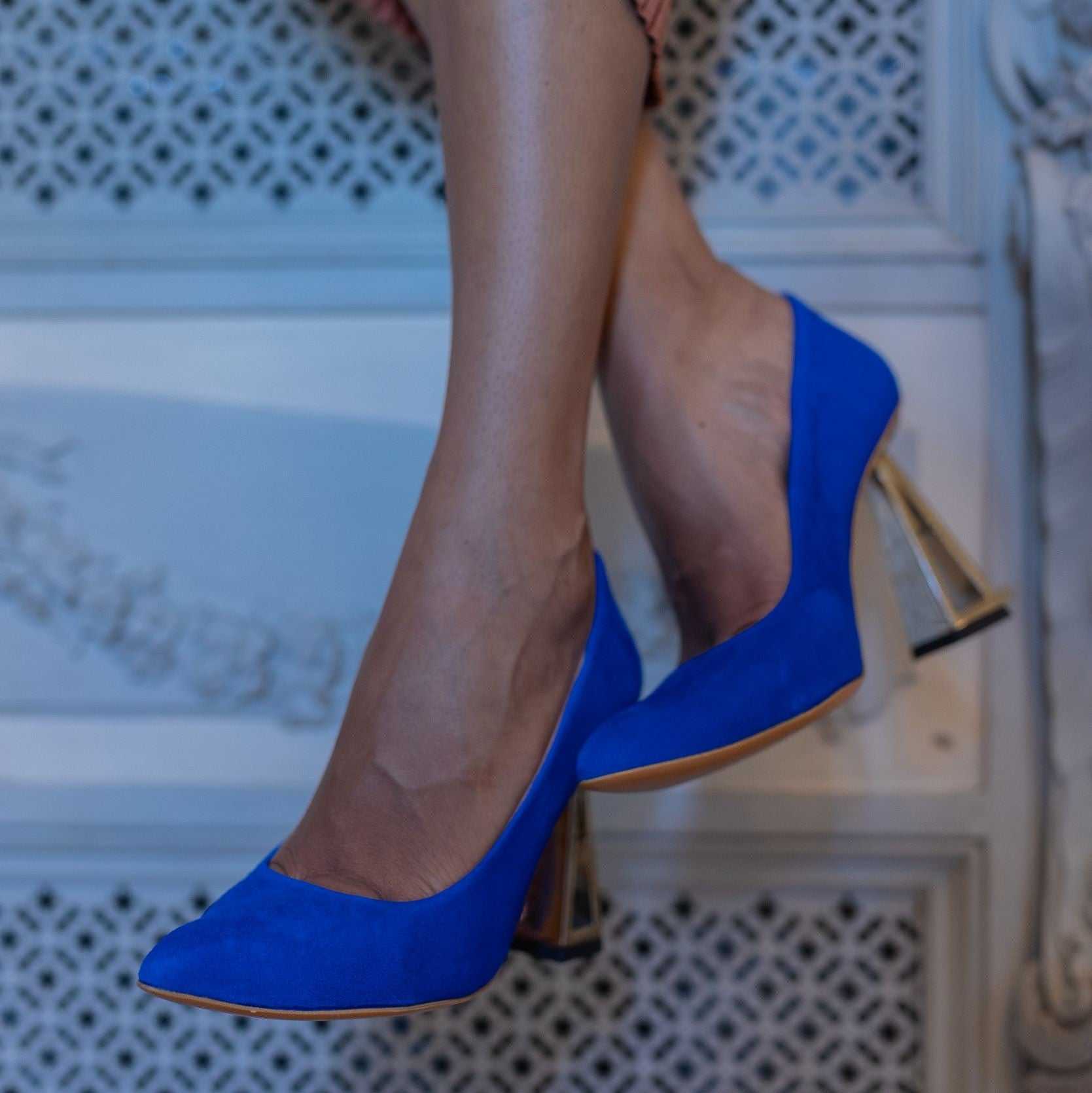 Sapatos de salto pele camurça azul e salto em metal Azul-3