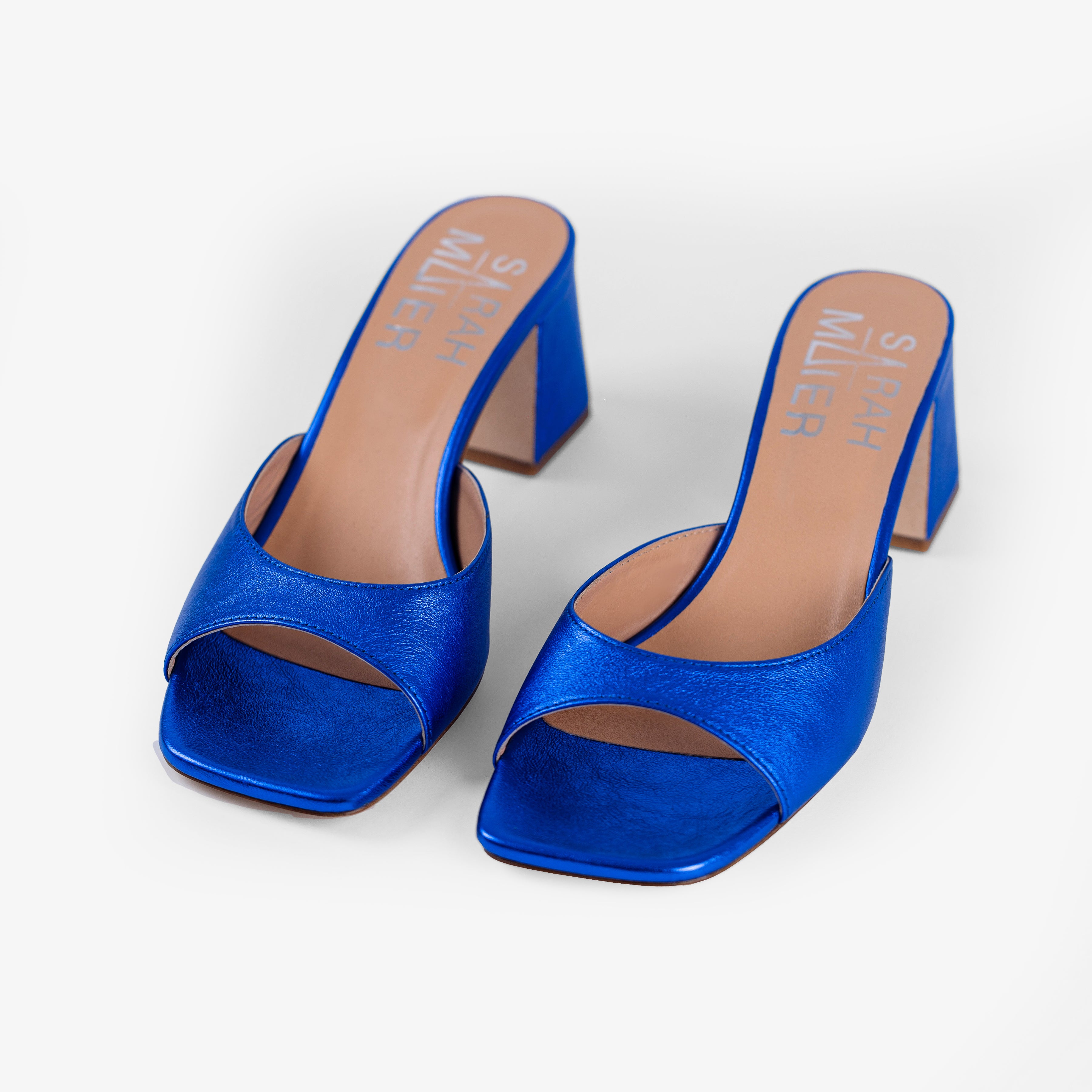 Sandálias pele laminada azul brilhante Azul-2