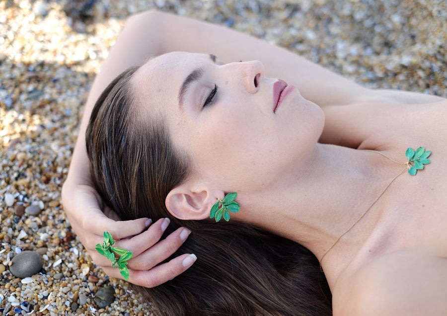 Brincos Ruber Folium Verdes e Dourados Ouro-2