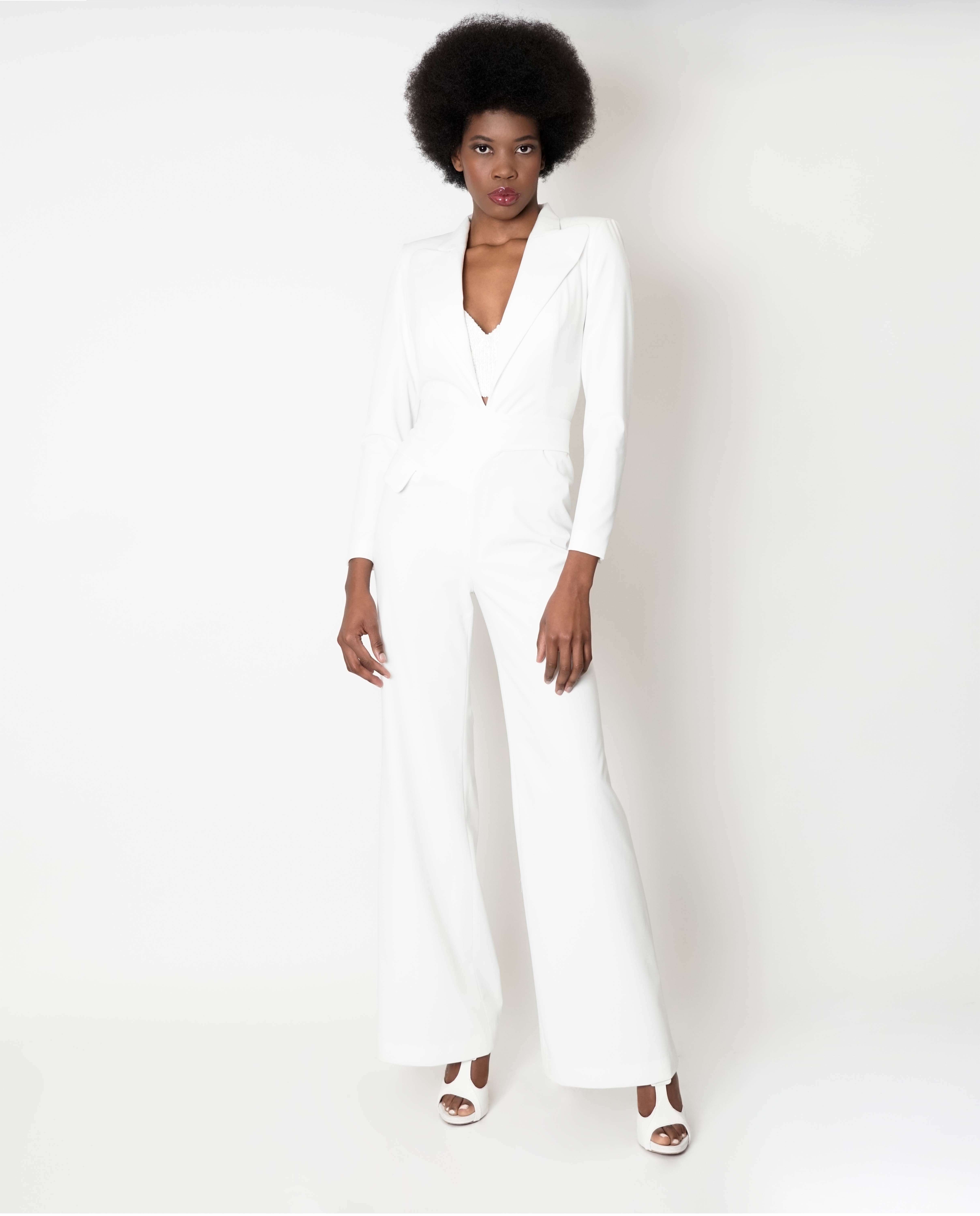 Imagem 0 de Macacão manga comprida gola e lapela assimétrico laçada costas