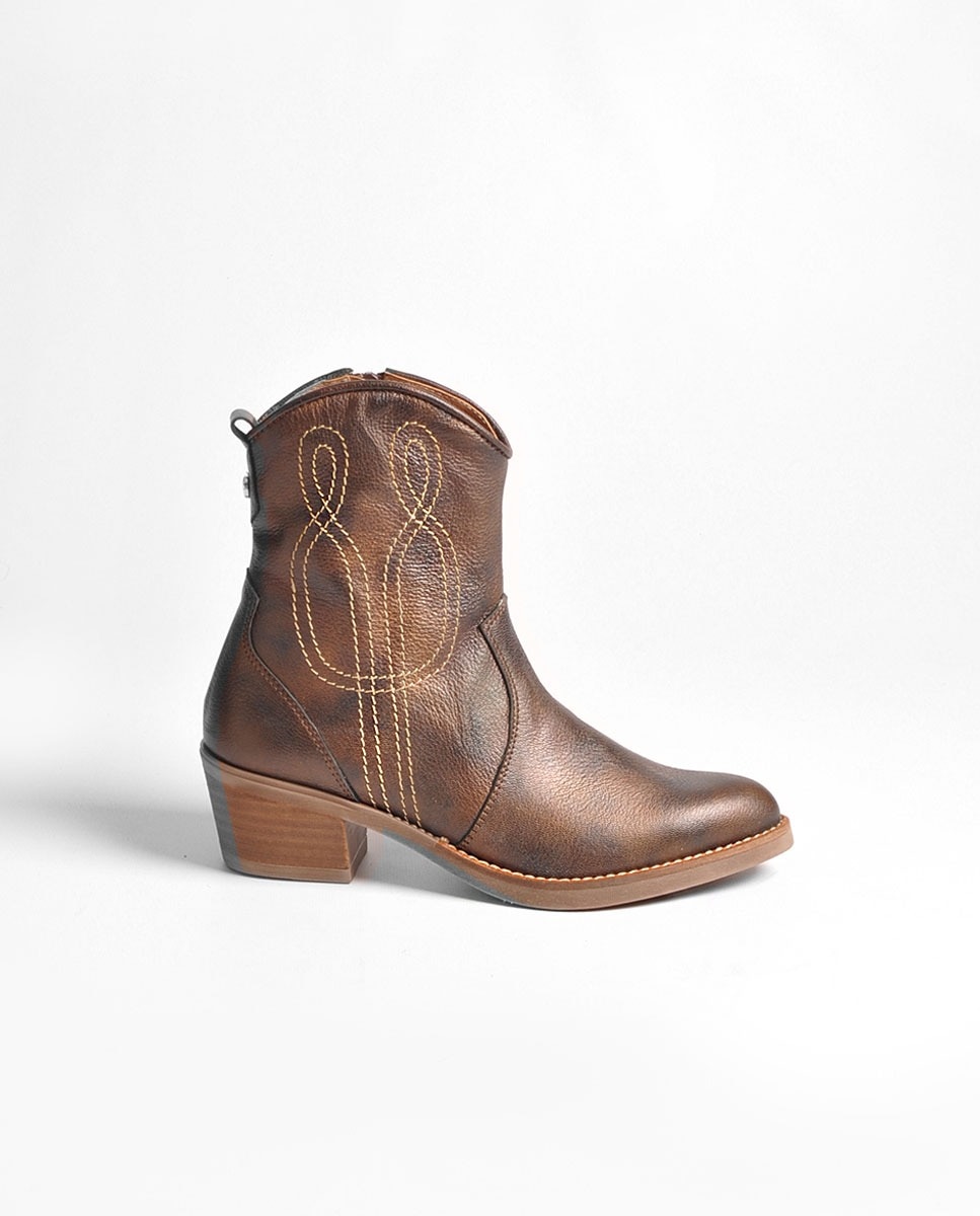 Imagem 0 de Bota em Pele Bronze