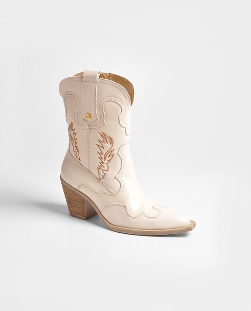 Imagem 0 de Bota em Pele Off White