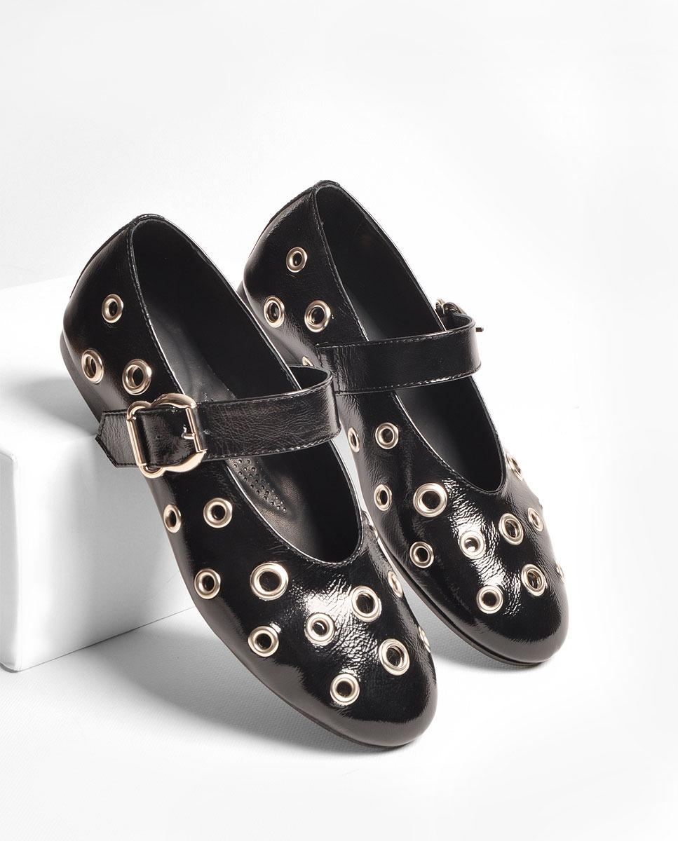 Sapato em Verniz com Aplicações Preto-2