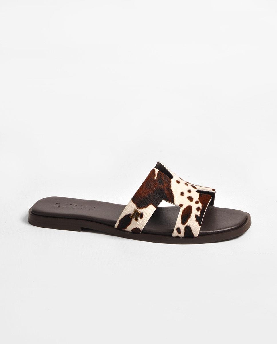 Imagem 0 de Chinelo em Pelo Ponei Preto