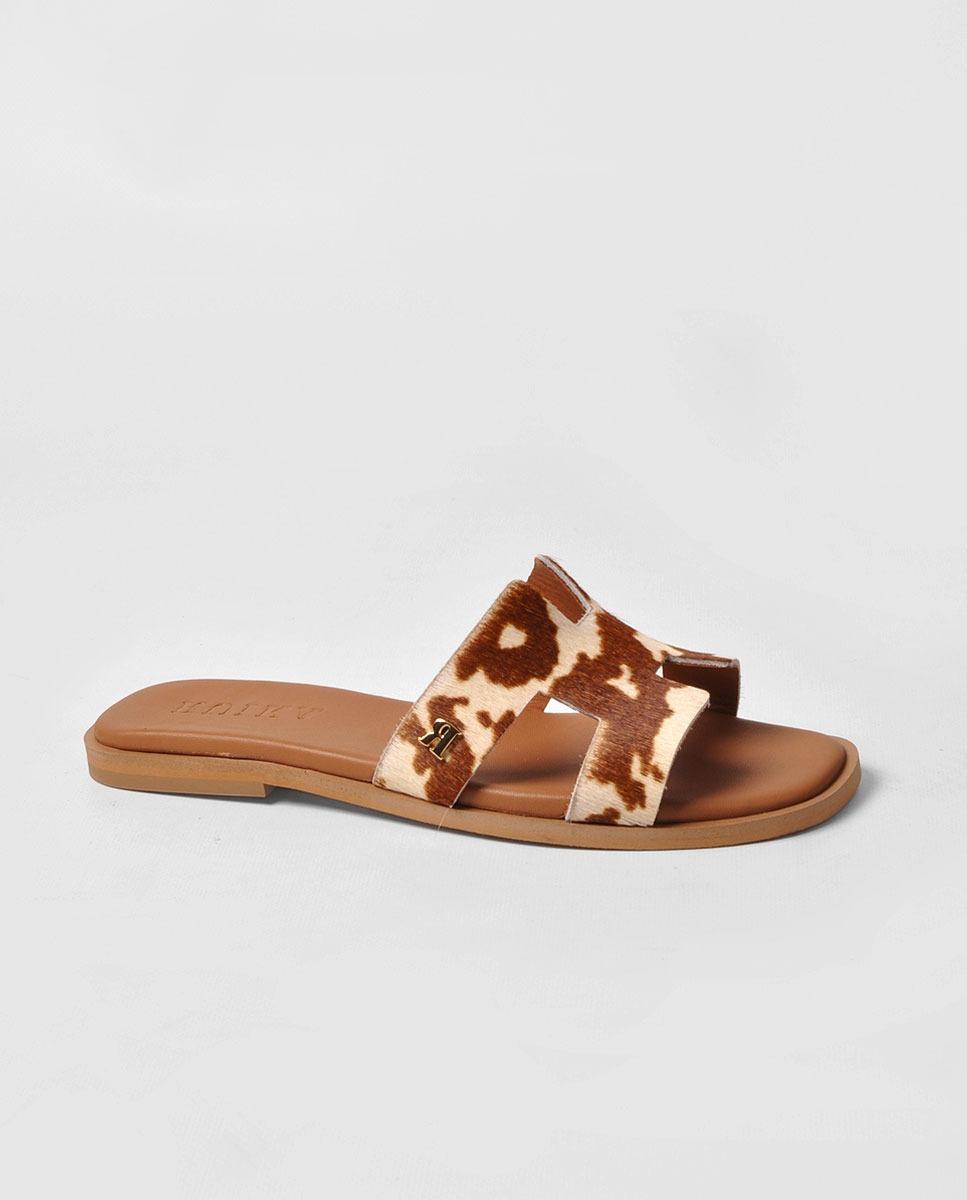Imagem 0 de Chinelo em Pelo Ponei Castanho