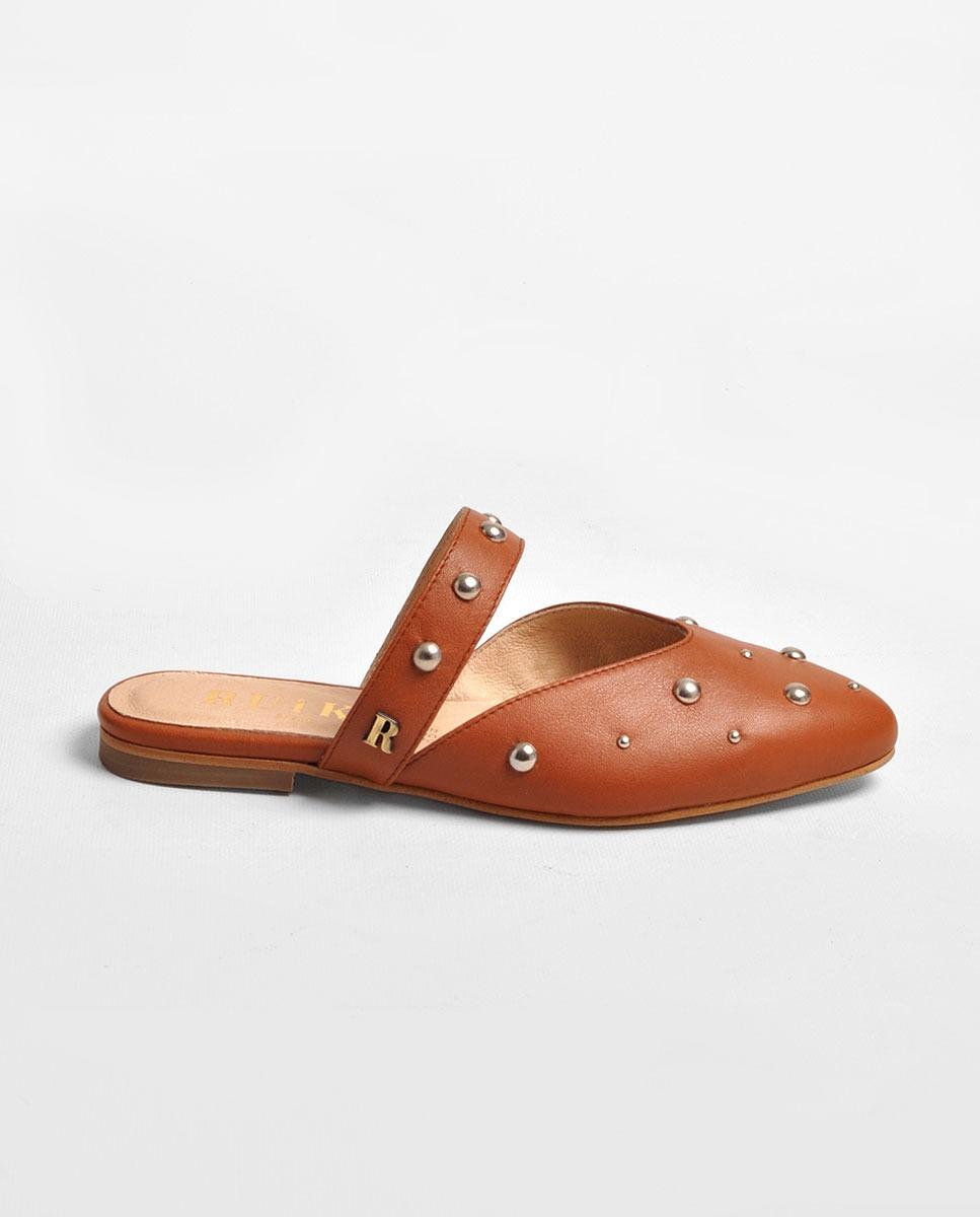 Imagem 0 de Mule em Pele Camel com Aplicações