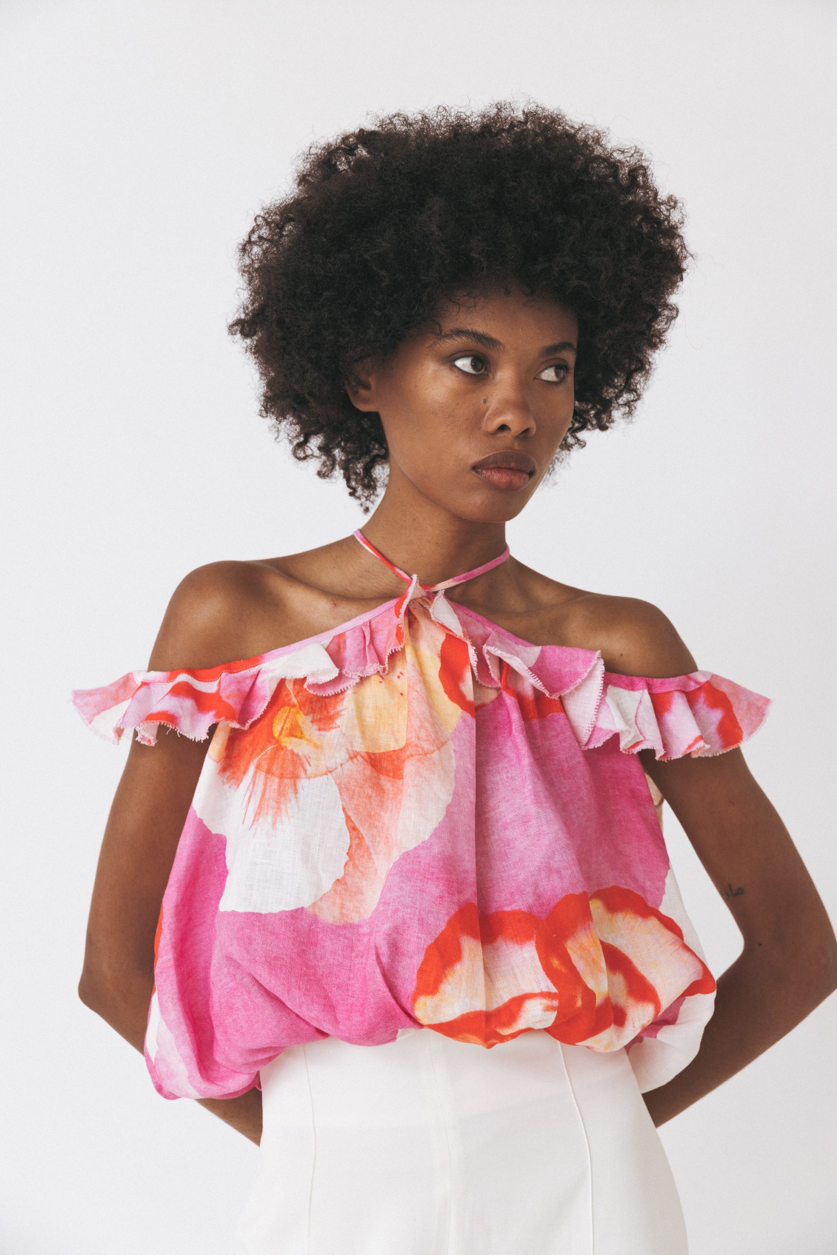 Imagem 0 de Blusa Linho sem Ombros