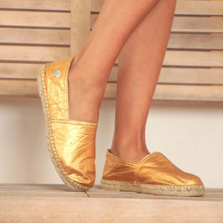 Espadrille vegan dourada de senhora feita com piñatex Gold-6