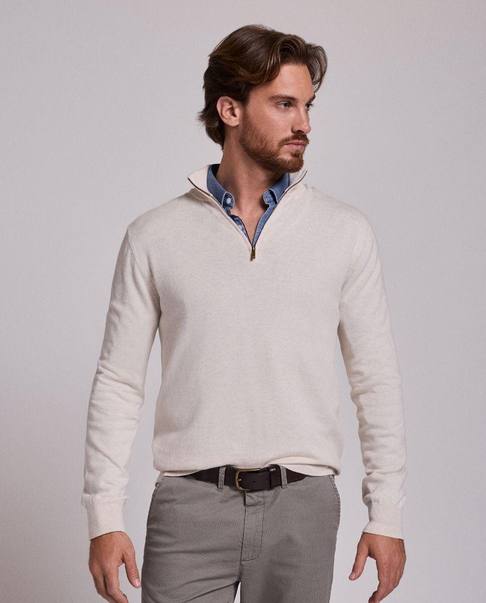 Camisola em Malha de Manga Comprida com Gola com Fecho Zip Creme-1