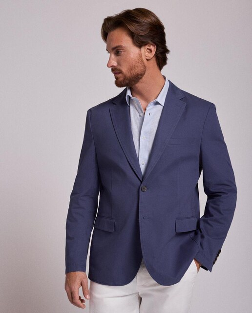 Imagem 0 de Blazer Regular com Bolsos Frontais e Fecho com Dois Botões