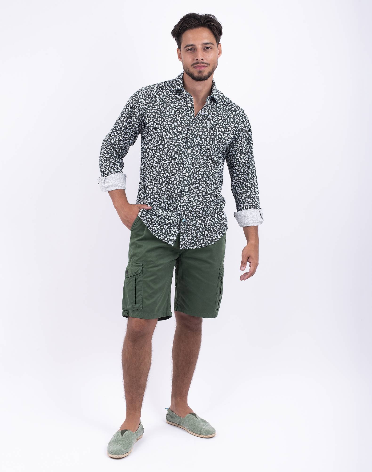 Camisa Floral em algodão orgânico Verde-4