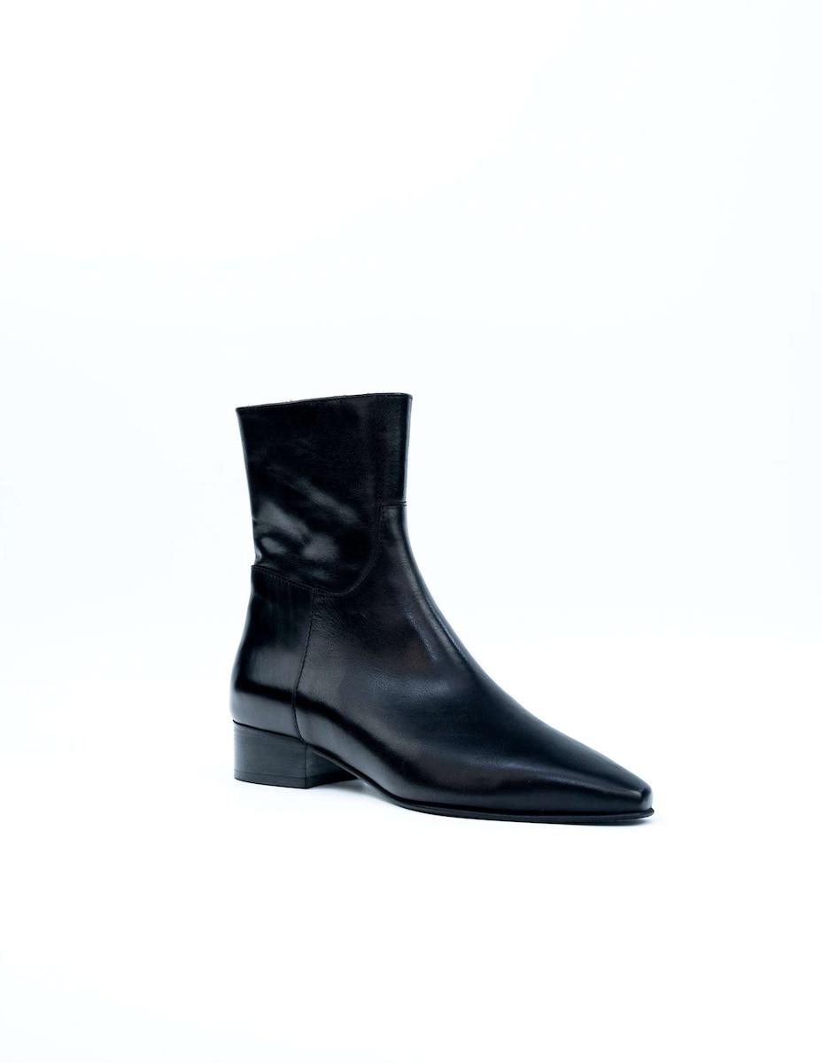 Botim em Pele com Fecho - Preto Preto-2