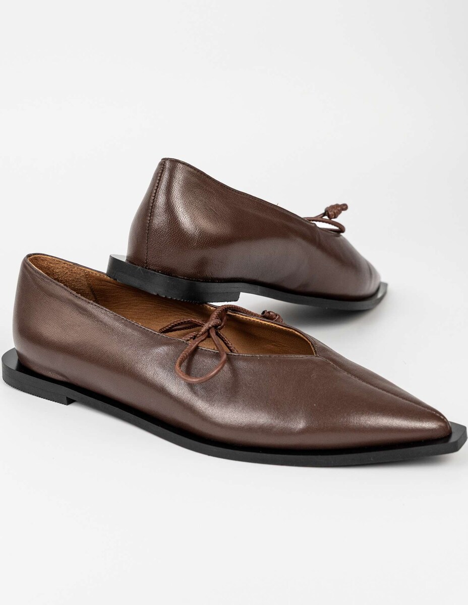 Sapatos Rasos em Pele com Laço - Castanho Castanho-3