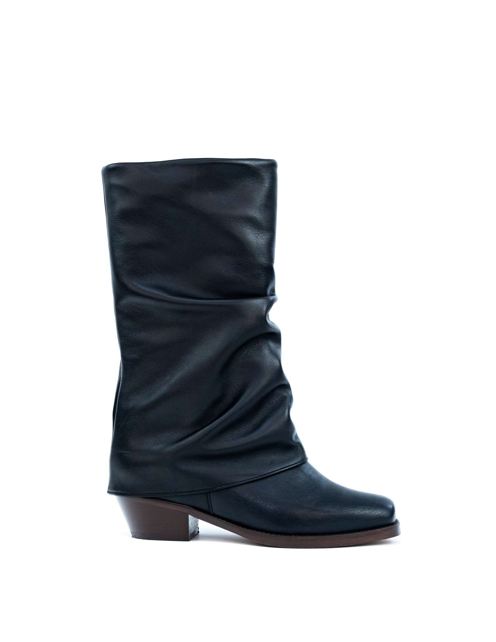 Imagem 0 de Bota em Pele com Salto Alto - Preto