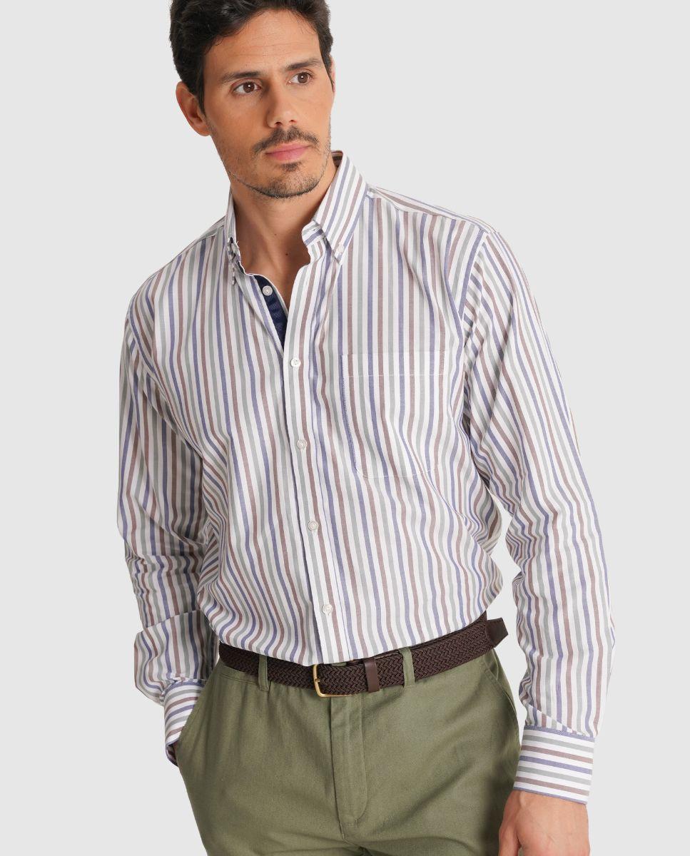 Imagem 0 de Camisa Às Riscas com Corte Regular