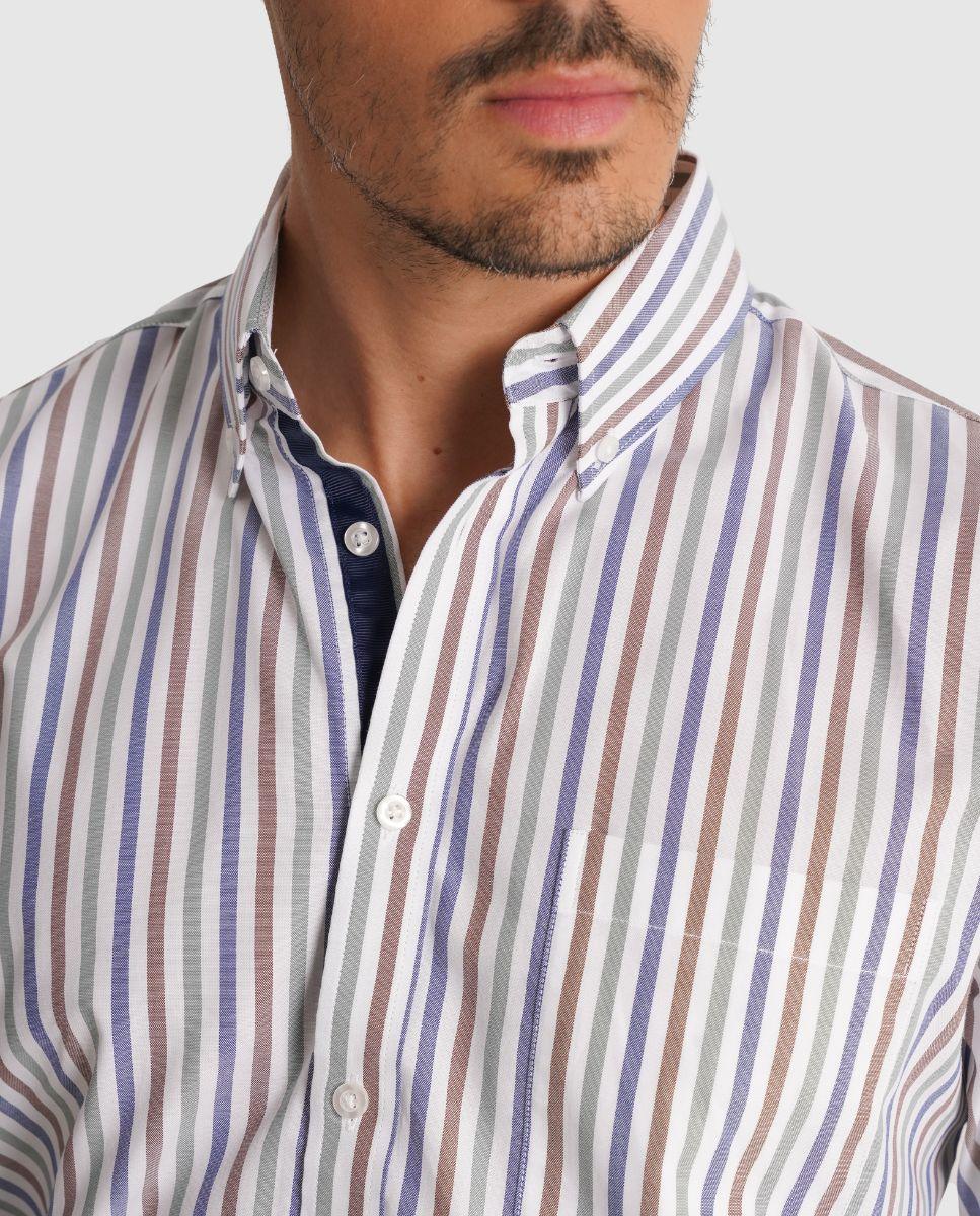Camisa Às Riscas com Corte Regular Verde-3