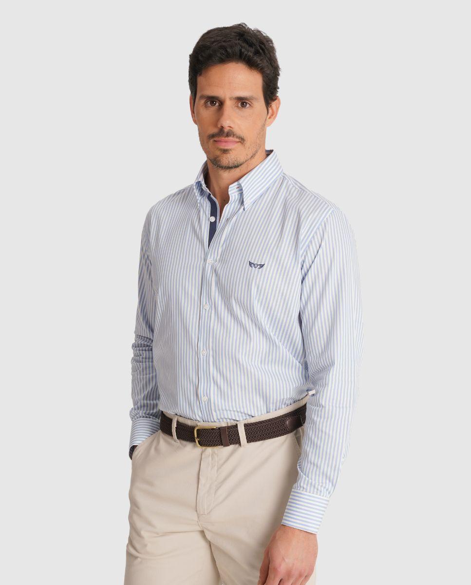 Imagem 0 de Camisa Às Riscas com Corte Regular