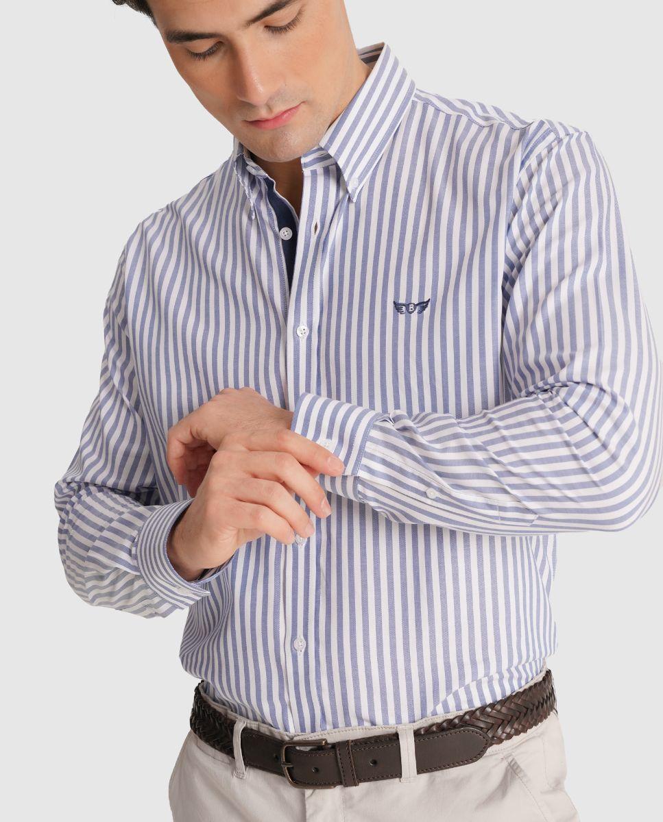 Imagem 0 de Camisa Às Riscas com Corte Regular