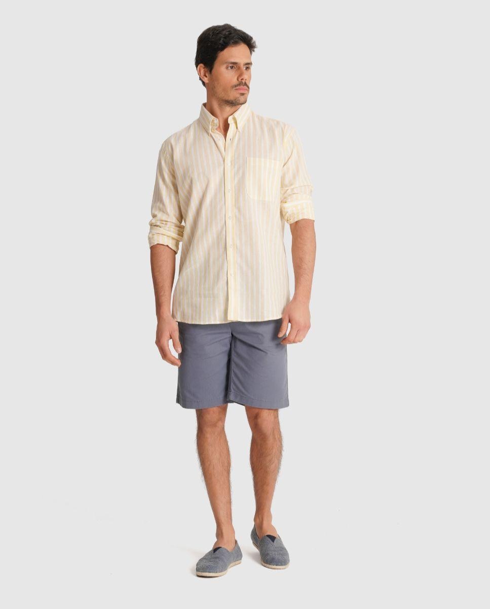 Imagem 0 de Camisa com Linho Às Riscas e Corte Regular