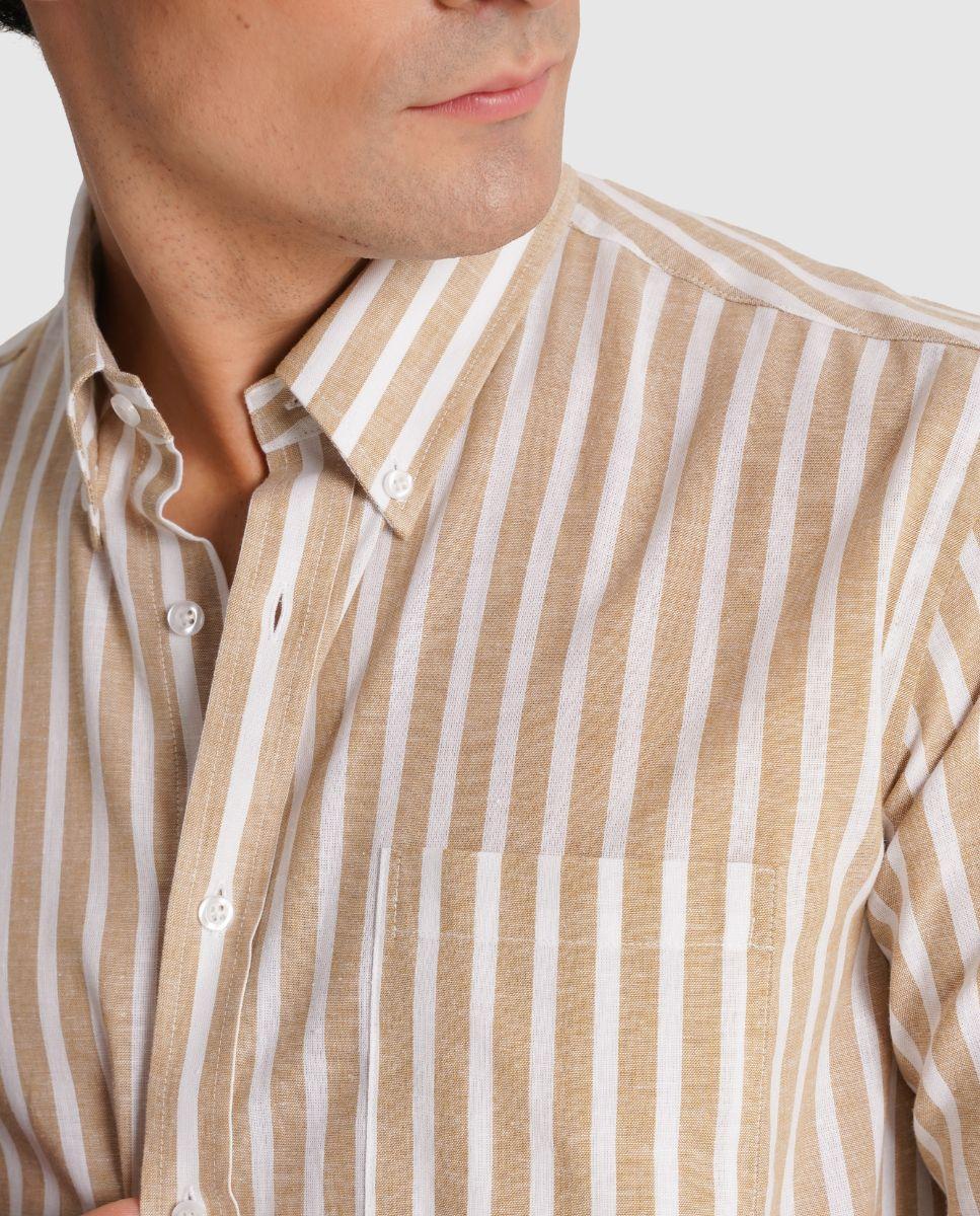 Camisa de Linho Às Riscas com Corte Regular Bege-3