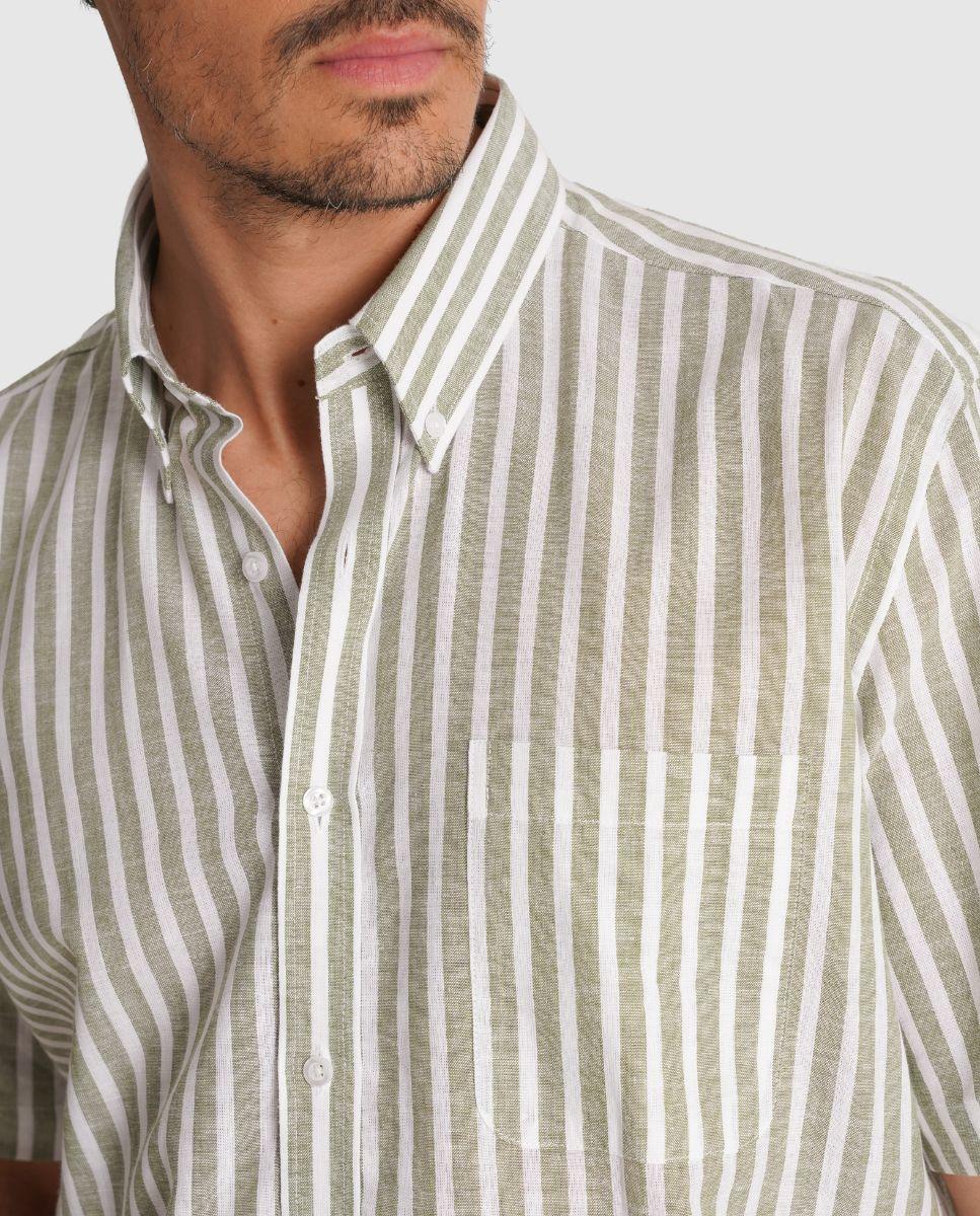 Camisa de Linho Às Riscas com Corte Regular Verde-3