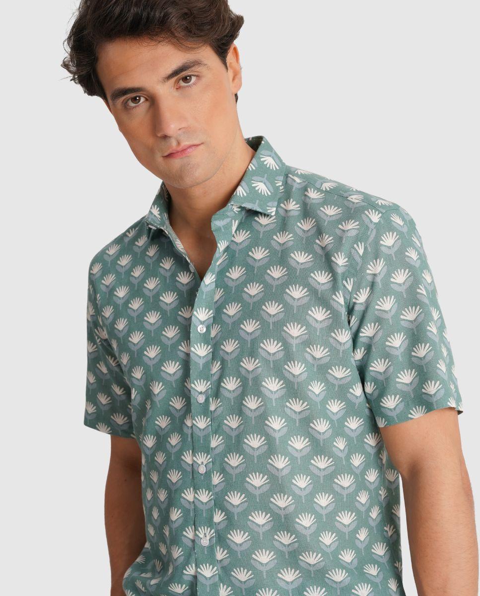 Camisa de Linho com Corte Regular Verde-3