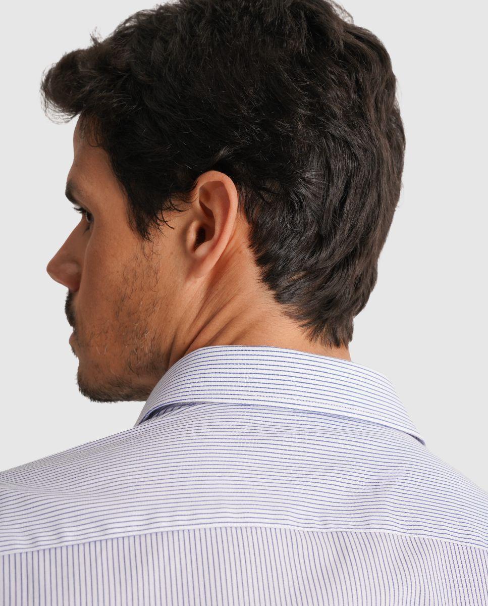 Camisa Às Riscas com Corte Slim Azul-2