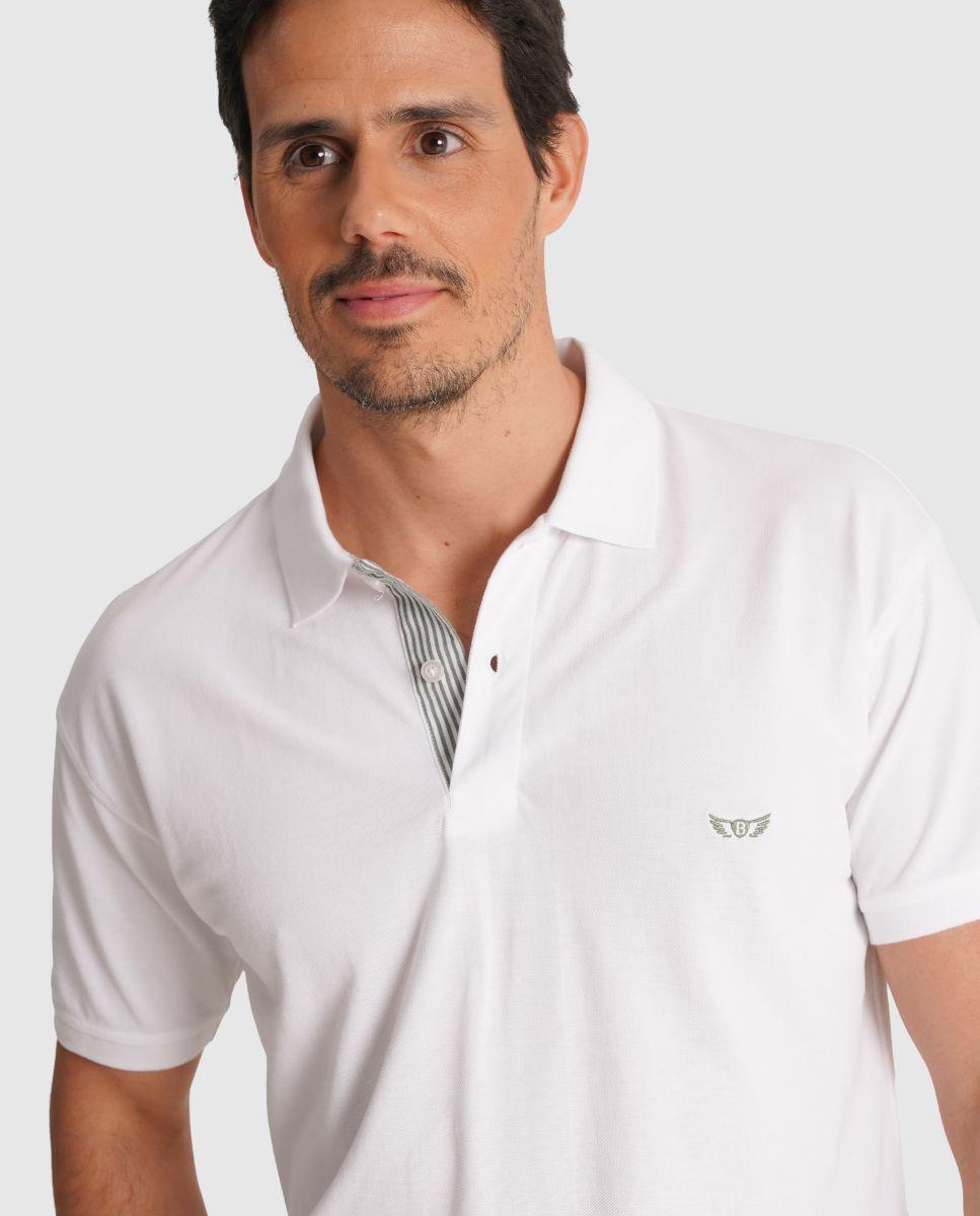 Polo de Manga Curta e Detalhe de Marca Bordado Branco-2