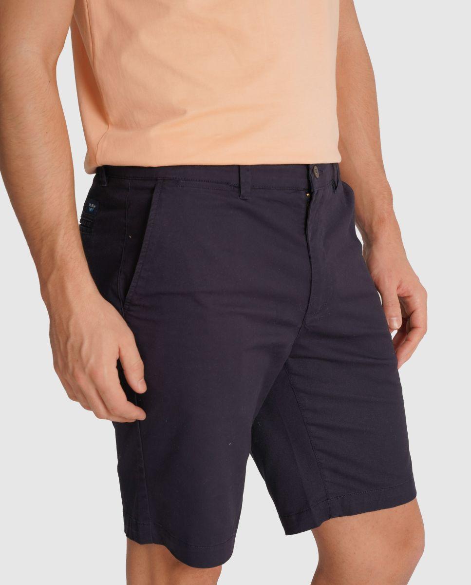 Imagem 0 de Calções com Bolsos e Presilha de Corte Regular