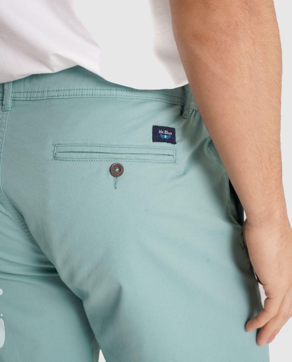 Calças Chino Curtas com Bolsos e Presilha de Corte Regular Verde-2