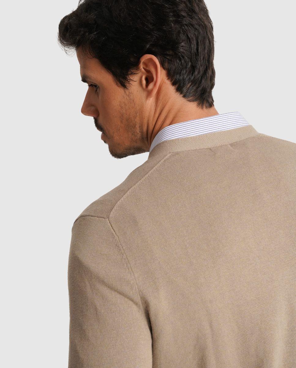 Cardigan com Gola em V e Fecho de Botões Bege-3