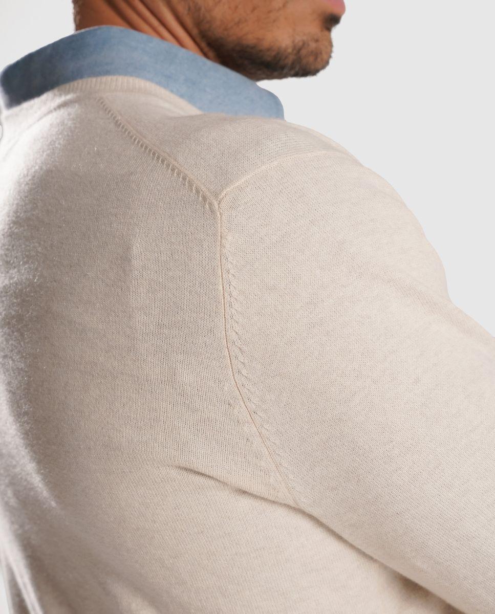 Camisola de Malha Fina e Gola em V com Cotoveleiras em Contraste e Corte Regular Bege-3