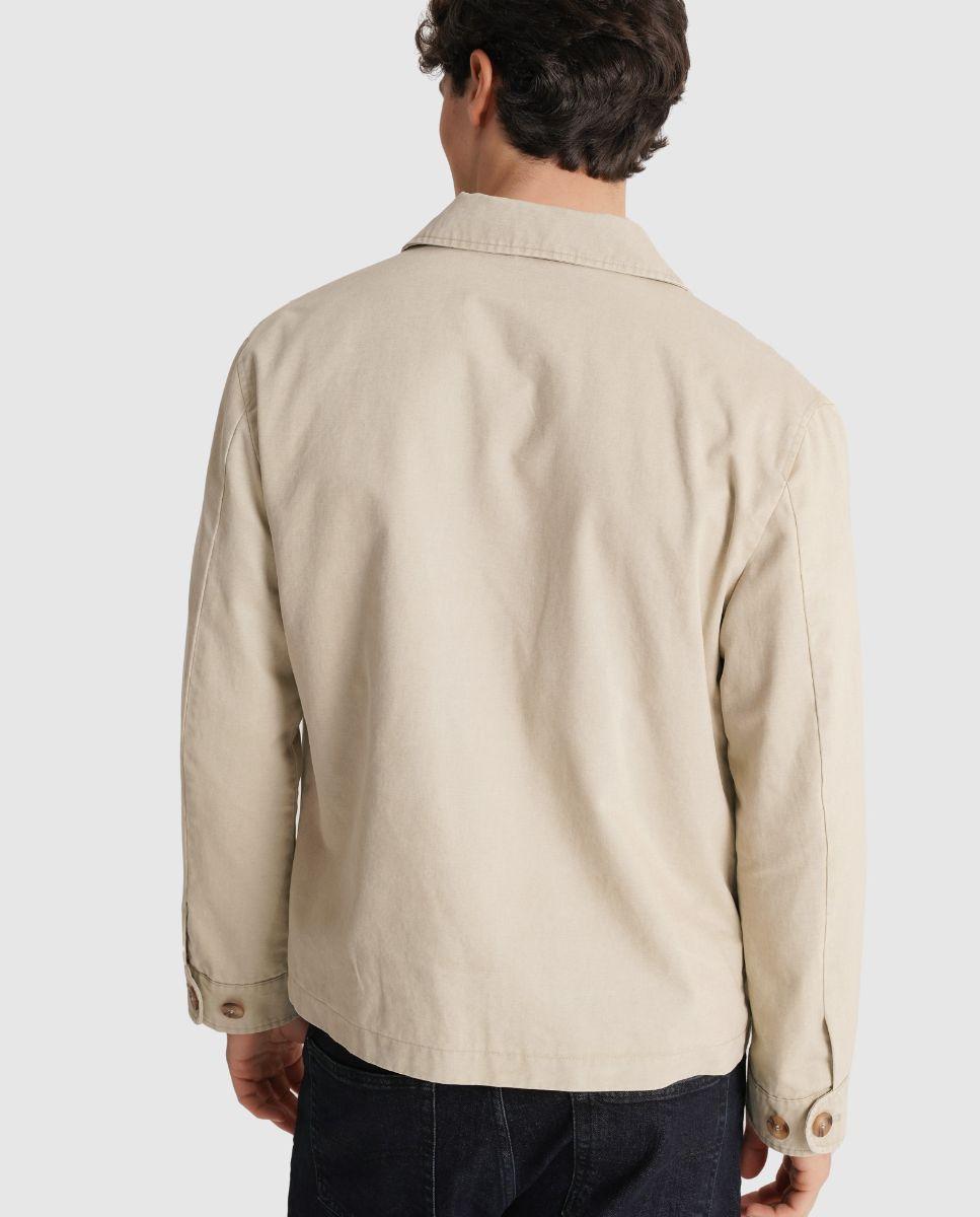 Casaco com Fecho Zip e Corte Regular Bege-2