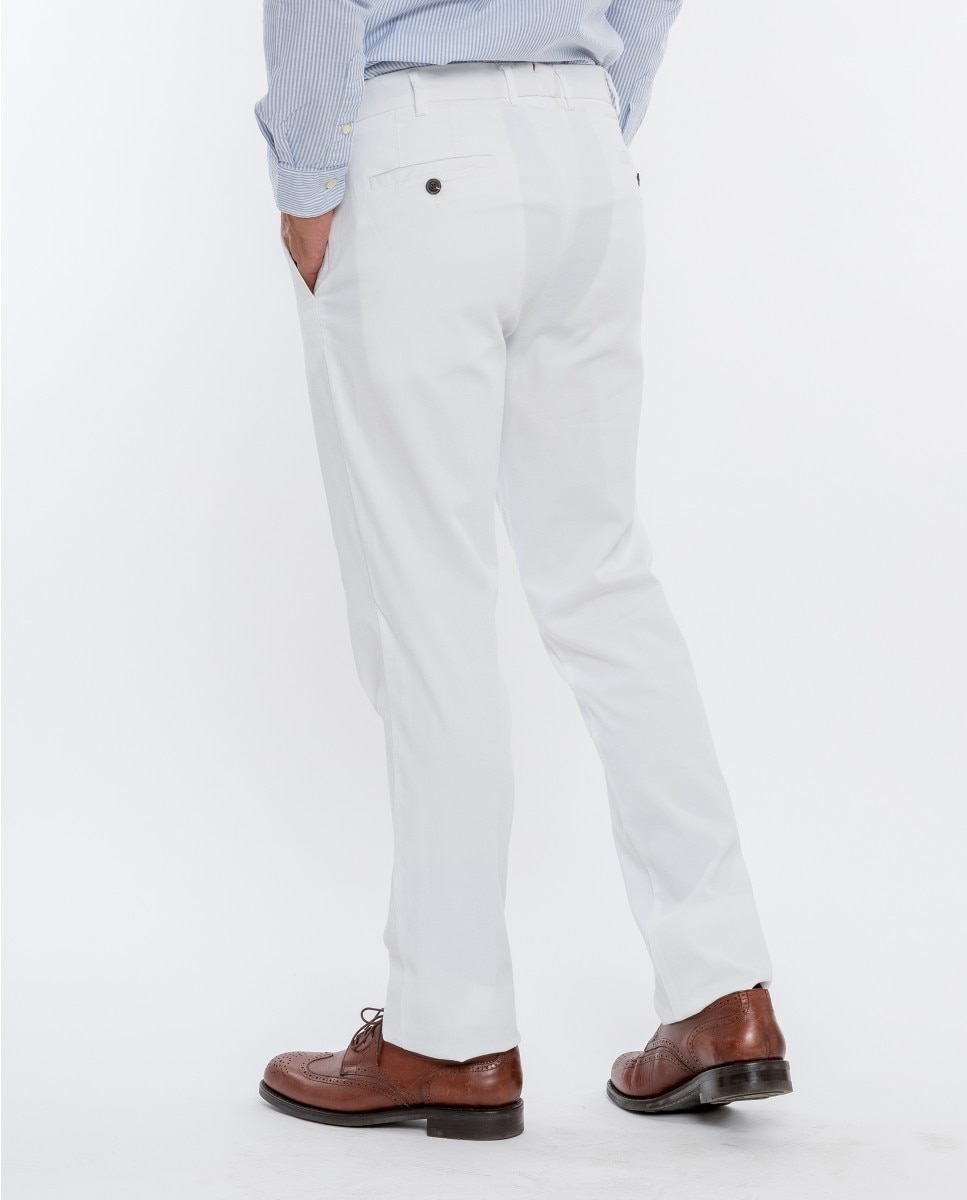 Calças Chino Regular em Branco Branco-3